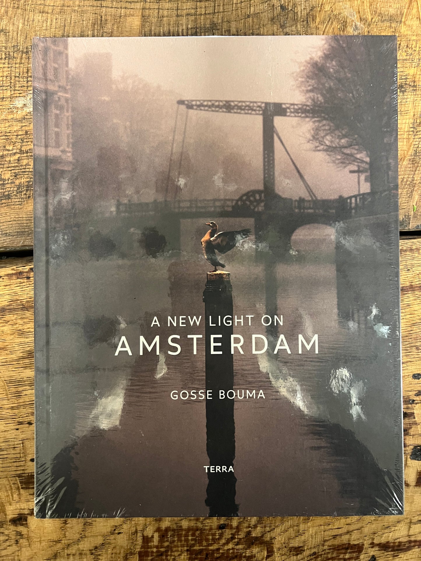 A | NEW | LIGHT | ON | AMSTERDAM | BOEK | HARDCOVER